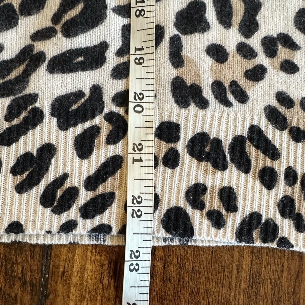 Equipment | Sloane Leopard Print 100% Cashmere Crewneck Sweater, Size S - Picture 8 of 8